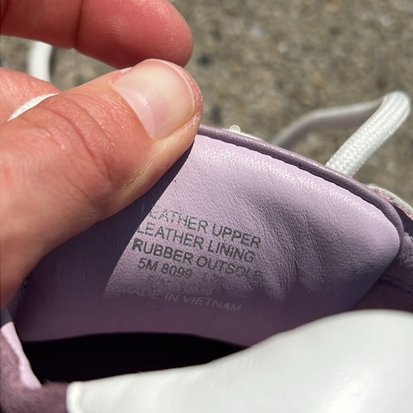 Tory Burch Snow White / Lilac Nylon /Calf Leather suede Tory Sneaker Size 5 NEW - Picture 9 of 12